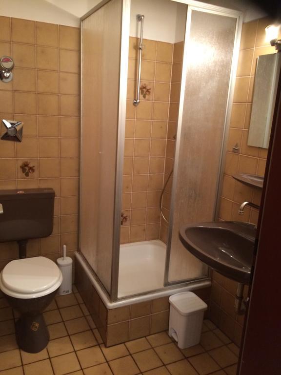 Basement Links 108a 1 * Holzminden